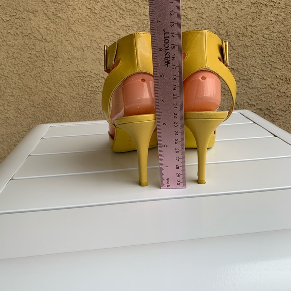 Nine West yellow leather pointy pumps sandals 8.5 - Picture 5 of 16